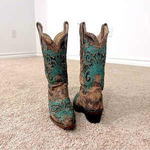 Corral Boots Dark Antique Saddle/Turquoise Inlay & Studs